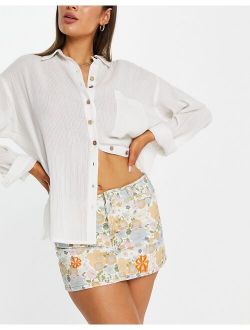 retro floral embroidered organic cotton blend denim skirt in multi