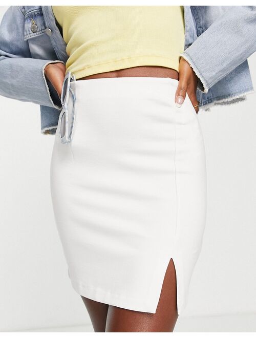 Stradivarius slit detail mini skirt in white