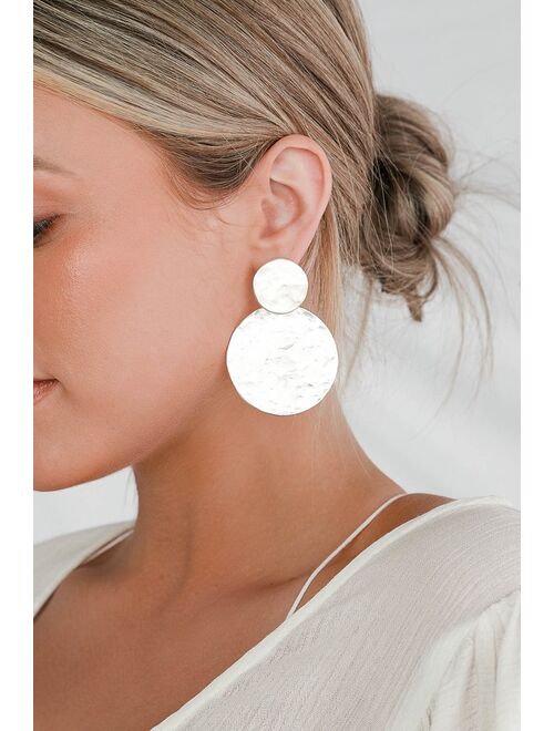 Lulus Arcata Silver Round Earrings