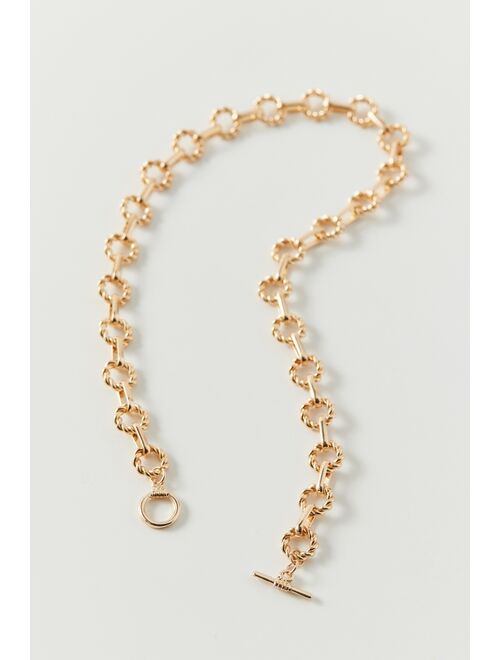 Urban outfitters Yvette Chain Toggle Necklace