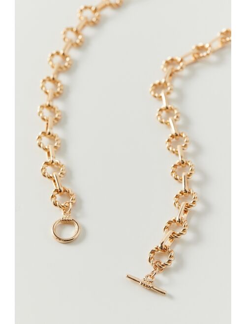 Urban outfitters Yvette Chain Toggle Necklace