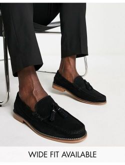 tassel loafers in black suede with natural sole