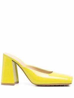 Tower square-toe pumps