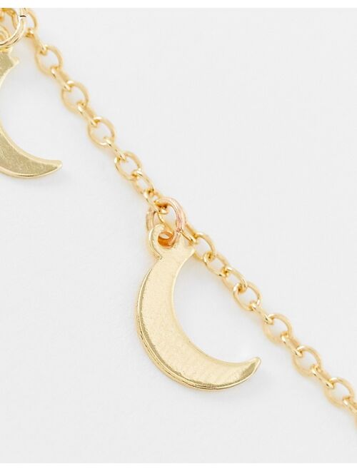 DesignB London Curve DesignB Curve necklace with moon and disc charms in gold tone