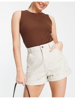 slouchy mom shorts in washed stone