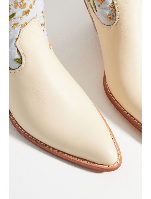 MOMO NEW YORK Ivory Floral Boots