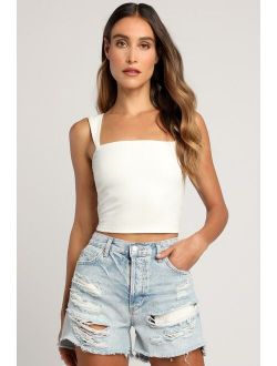 Maggie Mid-Rise Light Wash Distressed Shorts