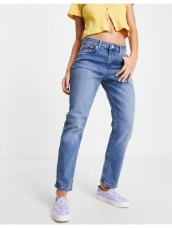 low rise straight leg jeans in mid blue wash