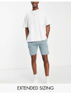 jersey shorts with cargo pockets in gray
