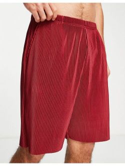 lounge plisse short in burgundy