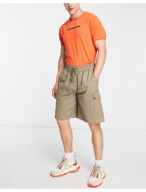 Reclaimed Vintage Inspired cargo shorts with elastic waist in khaki