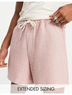 wide shorts in pink natural look textured fabric