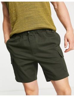 slim cargo shorts in dark green