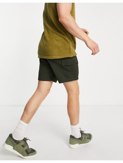 ASOS DESIGN slim cargo shorts in dark green