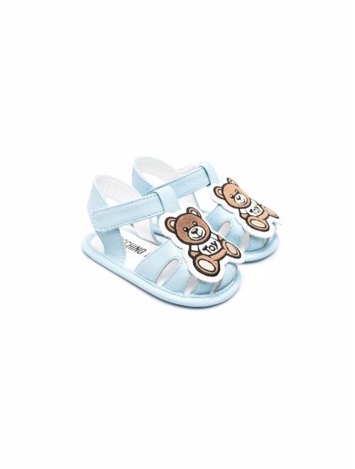 Moschino Kids teddy bear-patch sandals