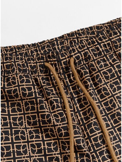 SHEIN Men Geo Print Drawstring Waist Shorts
