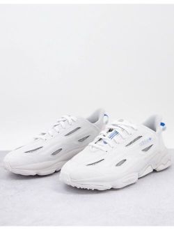 Oweego Celox sneakers in white