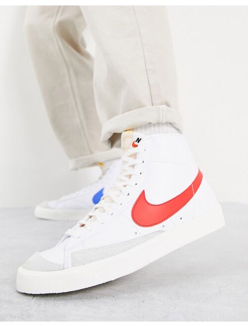 Nike Blazer Mid '77 VNTG sneakers in white/habanero red