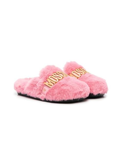 Moschino Kids logo-plaque faux-fur slippers
