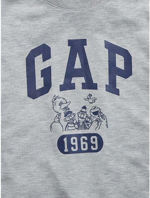 GapKids | Sesame Street 100% Recycled Gap Logo PJ Set