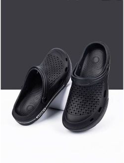 Men Hollow Out Design Vented Clogs