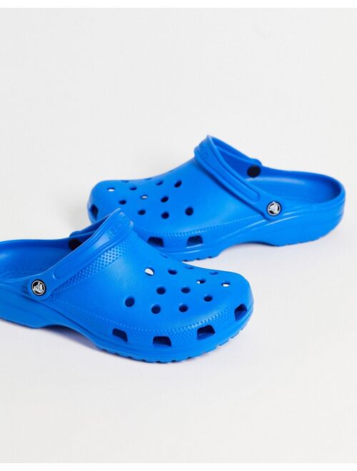 Crocs classic clogs in Cobalt Blue