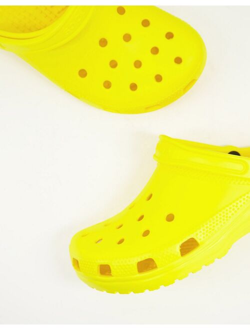Crocs classic clogs in Lemon