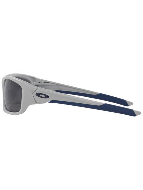 Oakley Men's Rectangle Sunglasses, OO9236 60 Valve