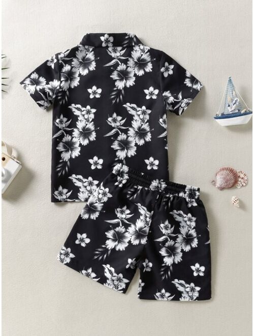 Shein Toddler Boys Plant Print Button Front Two Piece Swimsuit