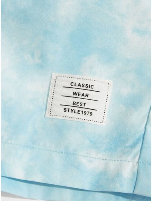 SHEIN Men Tie Dye Patch Pocket Shorts