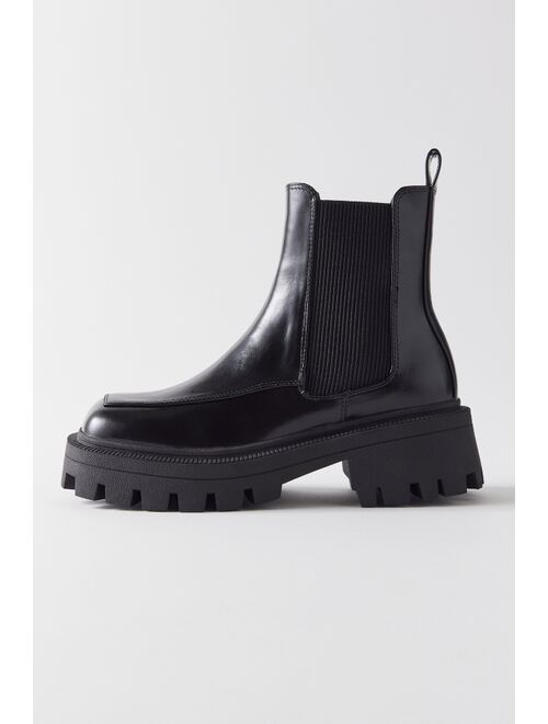 Urban Outfitters UO Chrissy Square-Toe Chelsea Boot