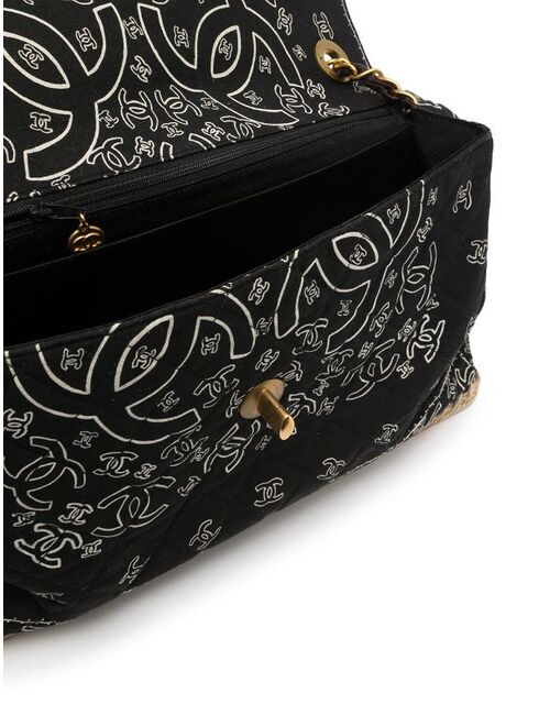 Chanel Pre-Owned 1992 Jumbo Bandanaprint logo Classic Flap shoulder bag