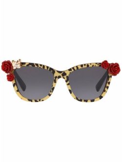 Eyewear Blooming cat-eye sunglasses