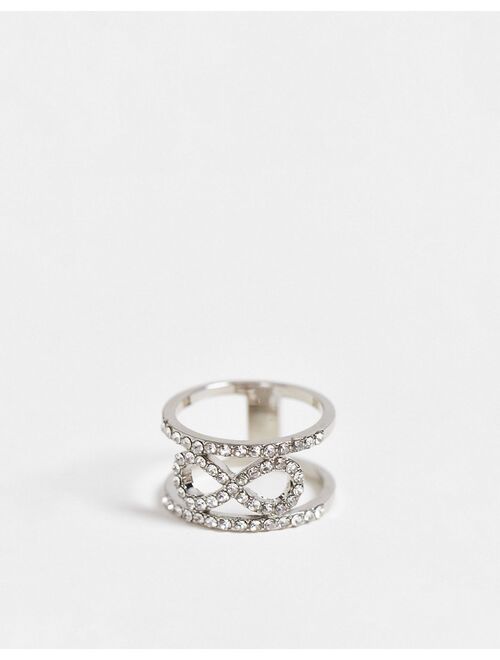 True Decadence ring with pave and bow detail