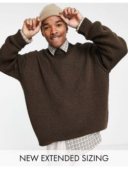 oversized knitted sweater in brown
