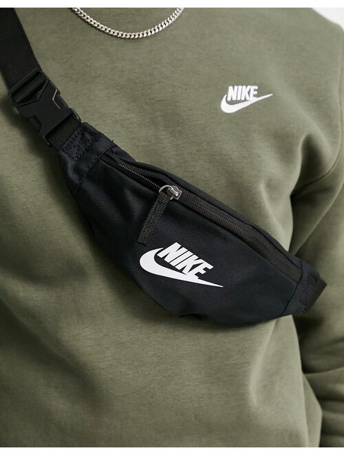 Nike Heritage fanny pack in black