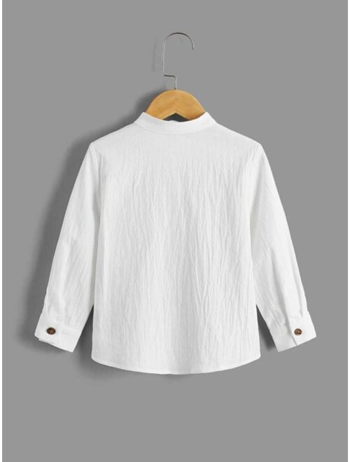 SHEIN Toddler Boys Letter Patched Detail Shirt