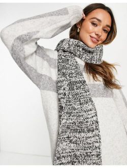 mixed knit long scarf in mono