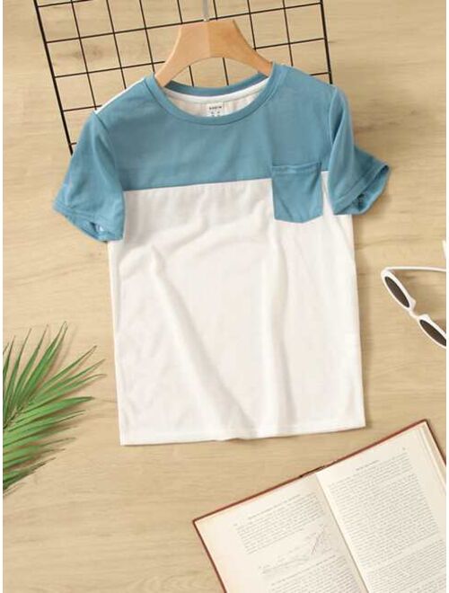 SHEIN Boys Two Tone Pocket Patched Tee