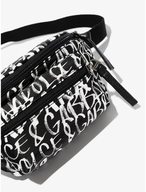 Dolce & Gabbana Kids graffiti print belt bag