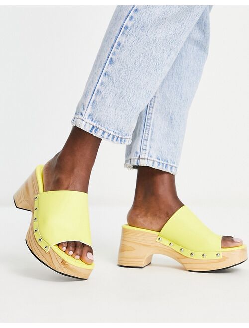 Glamorous mid clog mule sandals in lime