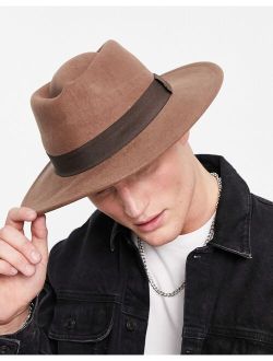 wool wide brim pork pie hat in camel with band and size adjuster