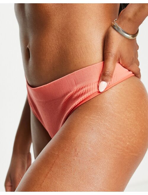 New Look ribbed seamless thong in coral