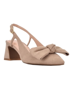 BANDOLINO Women's Callo Sling Back Pumps