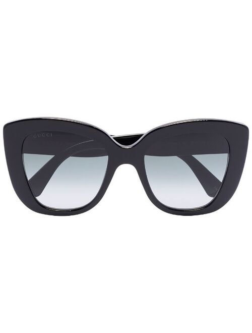 Gucci Eyewear oversize-frame sunglasses