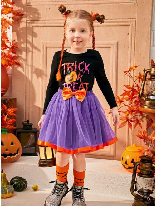 SHEIN Toddler Girls Halloween Print Tee Bow Front Mesh Skirt
