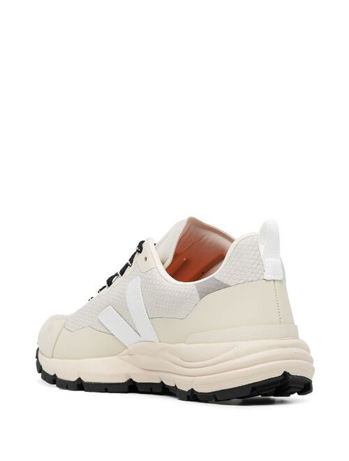 VEJA logo-patch low-top sneakers