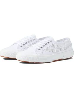 2953 - Swallow Tail Perf Leather