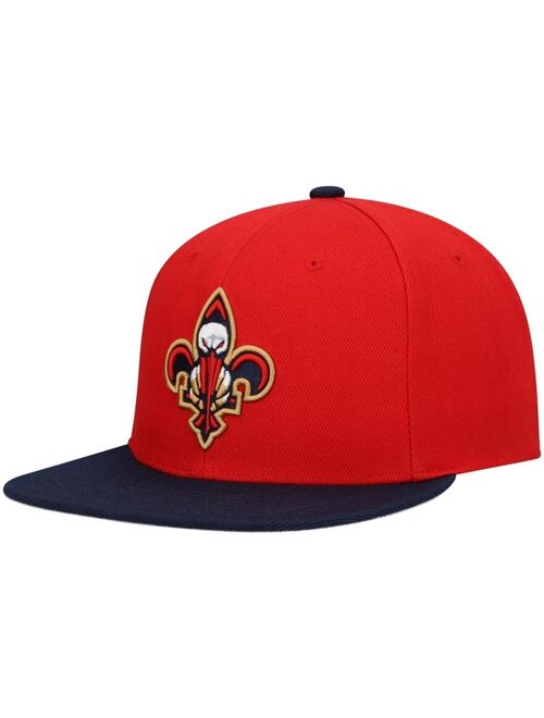 Men's Mitchell & Ness Red New Orleans Pelicans Core Side Snapback Hat