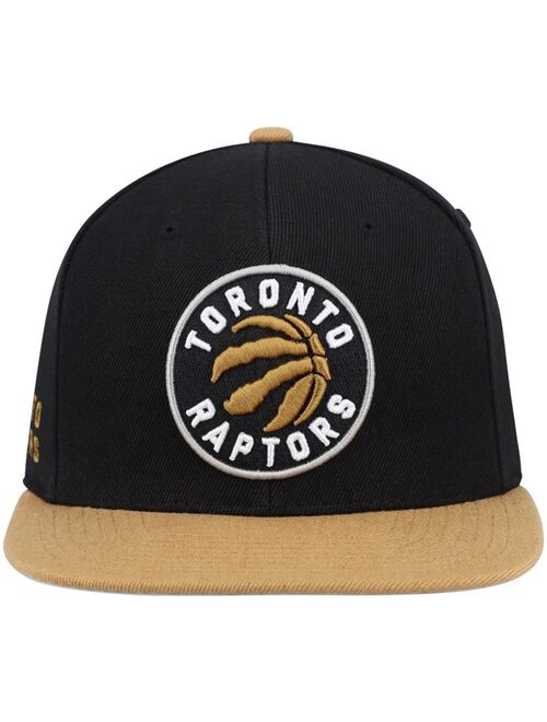 Men's Mitchell & Ness Black Toronto Raptors Core Side Snapback Hat